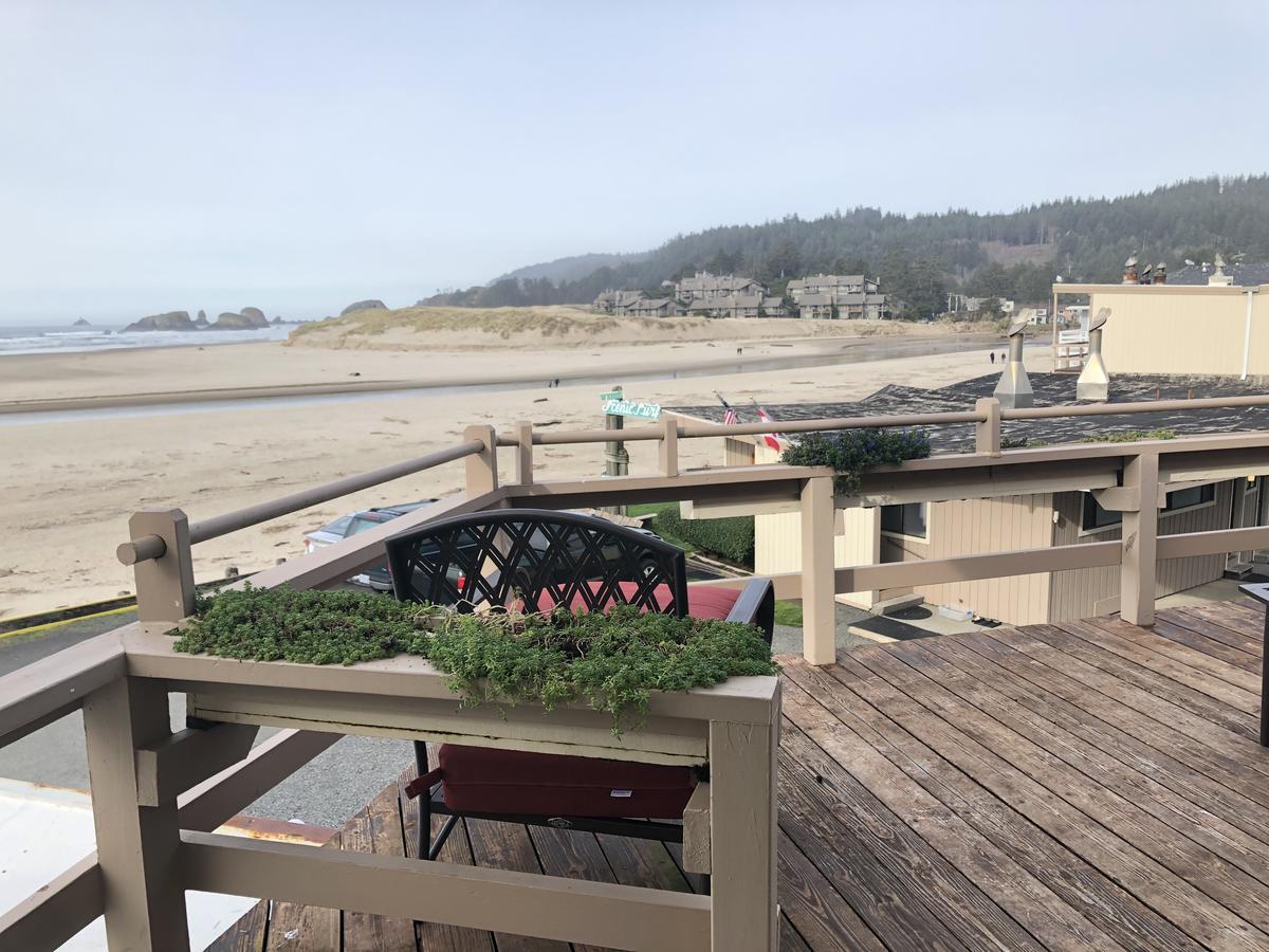 Webb's Scenic Surf Cannon Beach