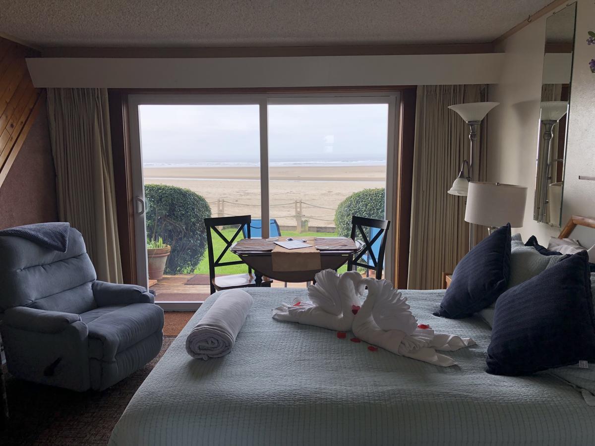 Webb's Scenic Surf 3*