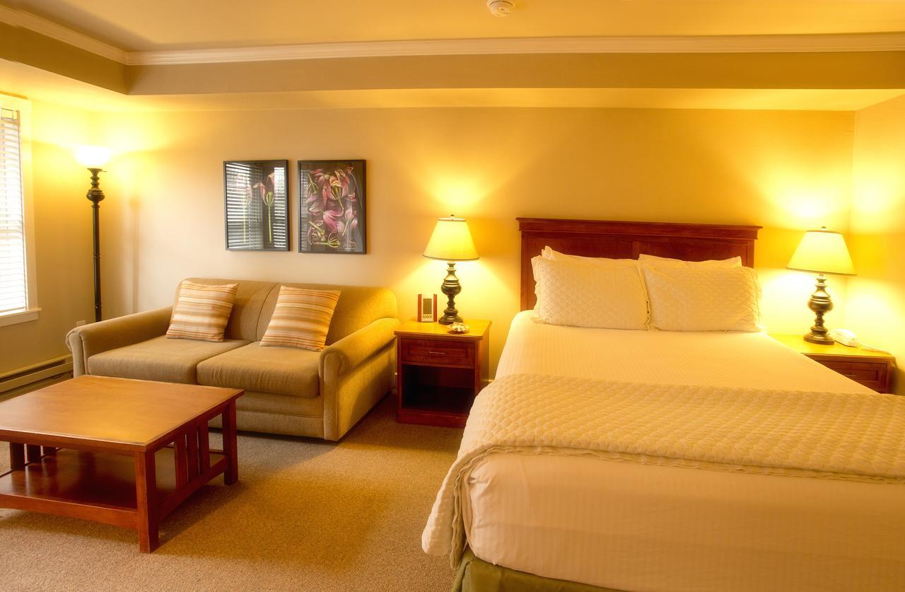 The Courtyard 3* Cannon Beach