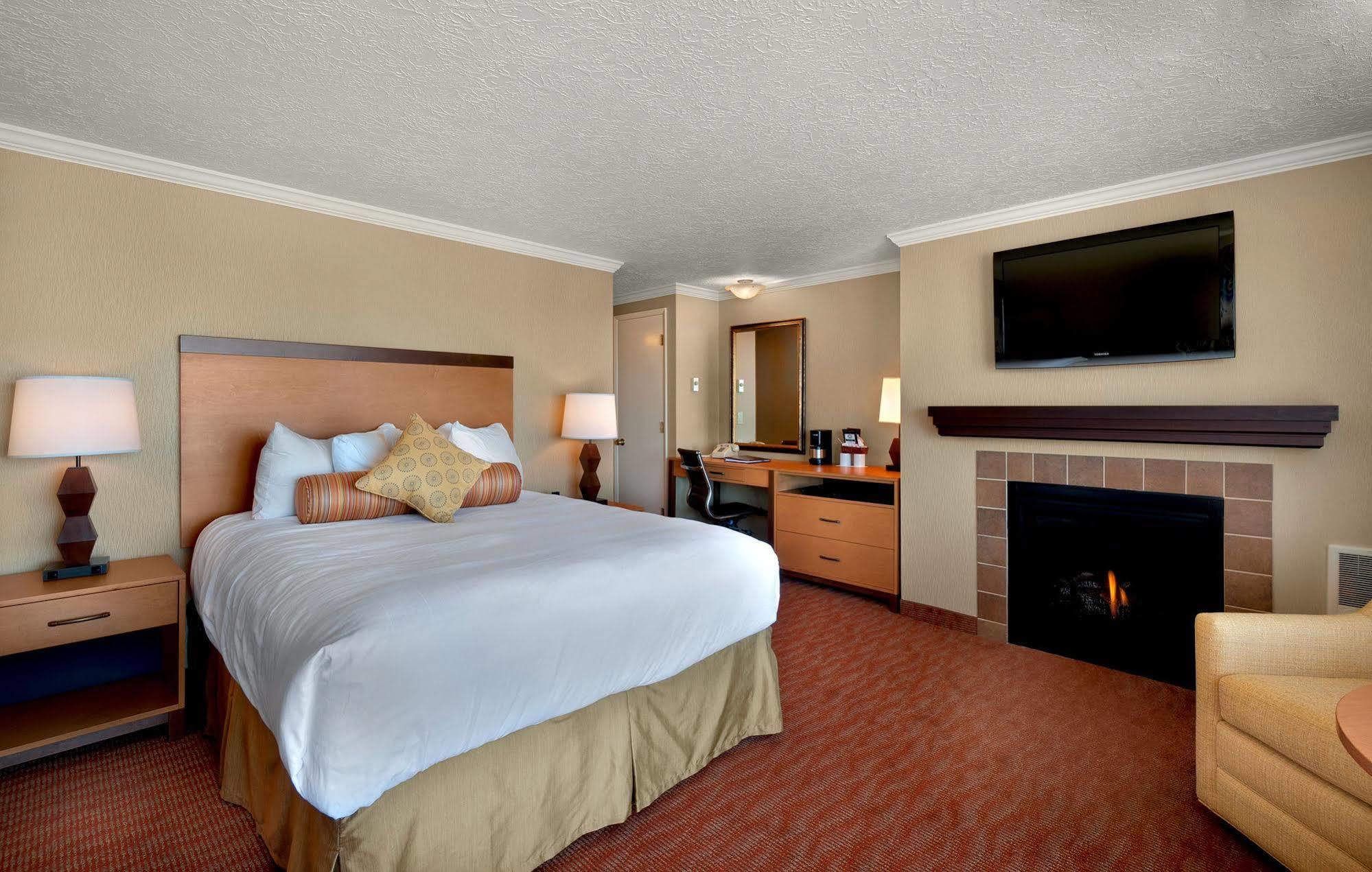 Hotel Hallmark In Cannon 3*