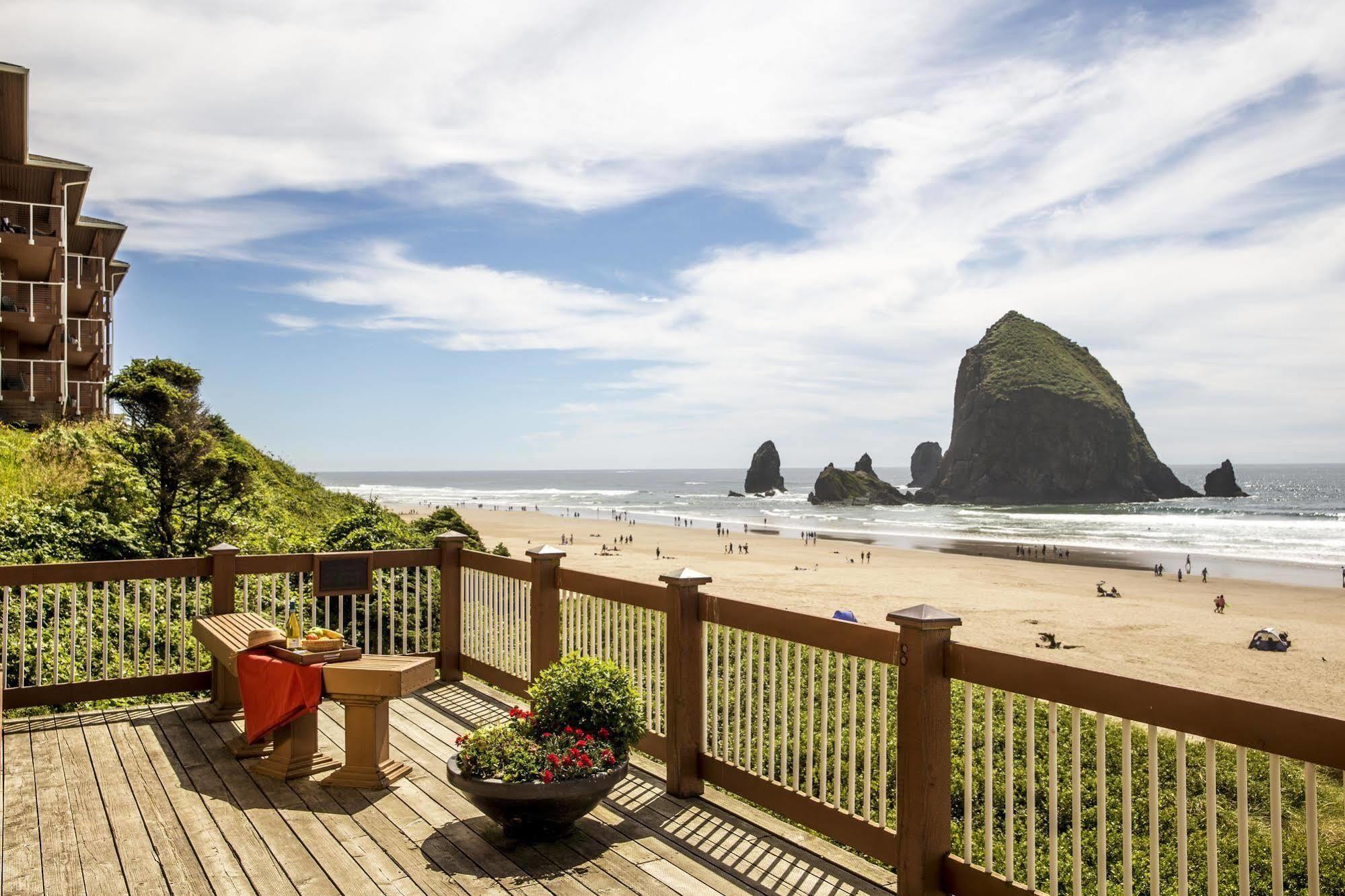 Hotel Hallmark In Cannon Cannon Beach