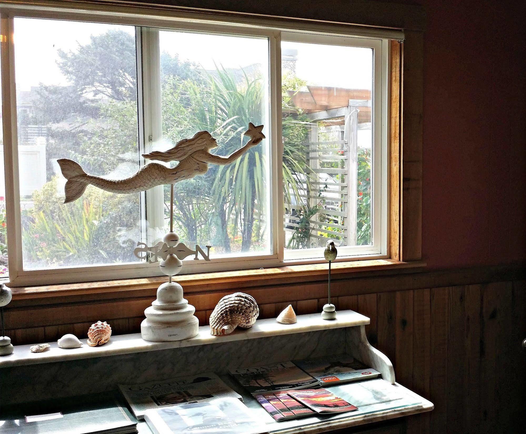 Hotel Sea Sprite At Haystack Rock *
