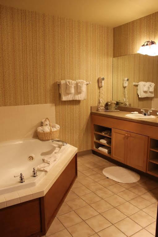 At Cannon Hotel 4*