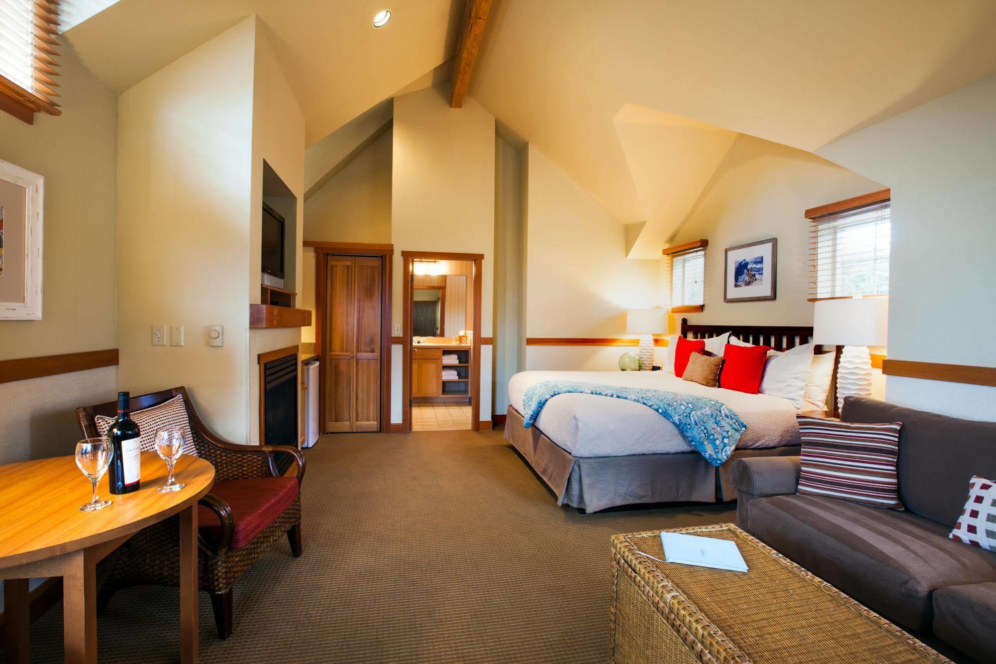 The Ocean Lodge *