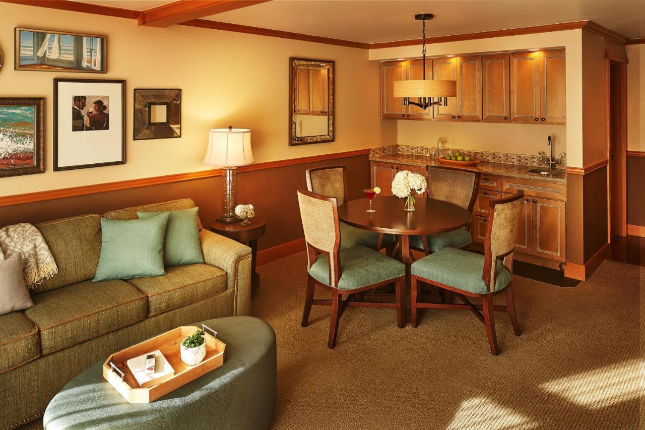 Stephanie Inn