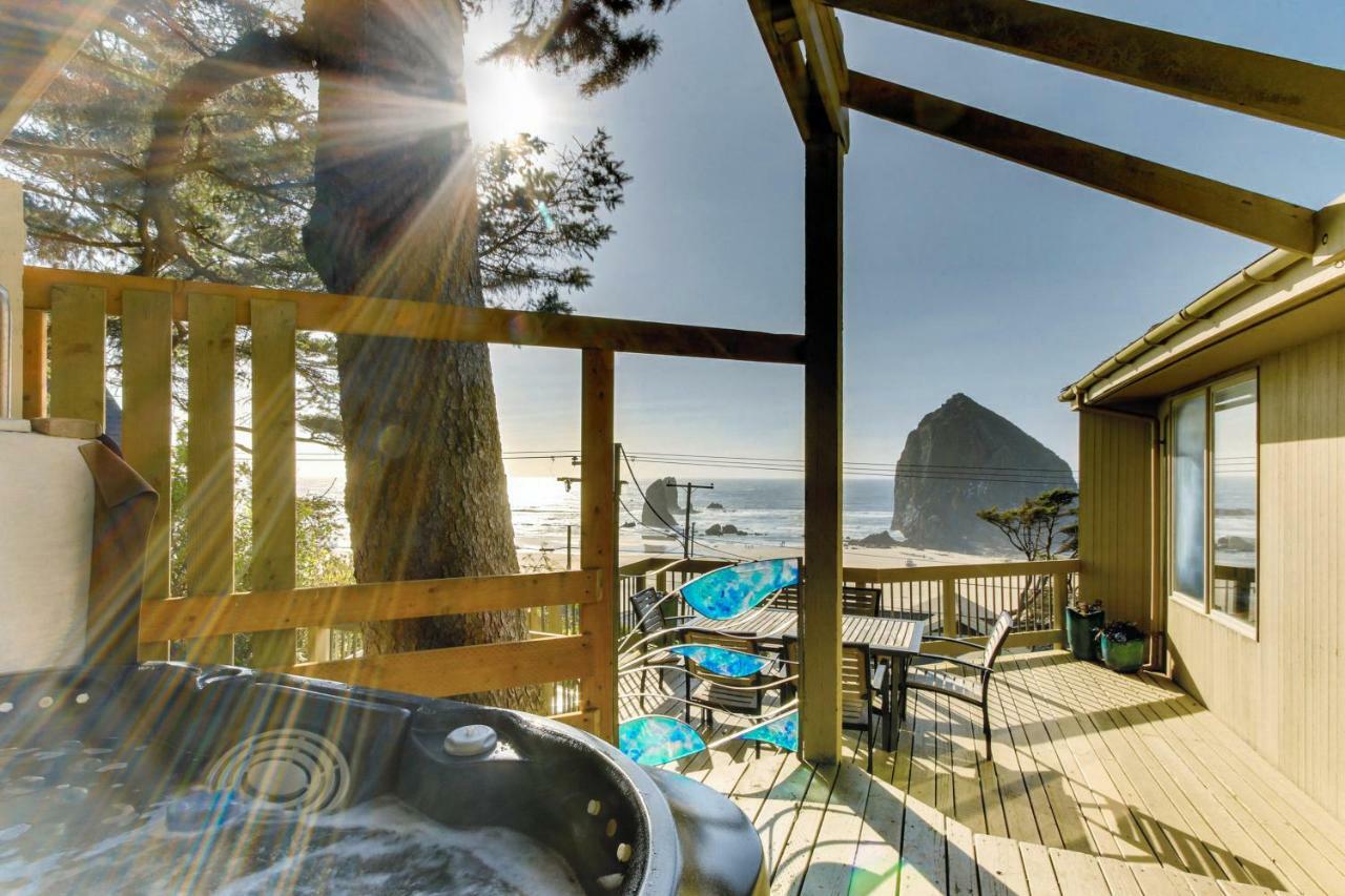 Haystack Views Vacation * Cannon Beach