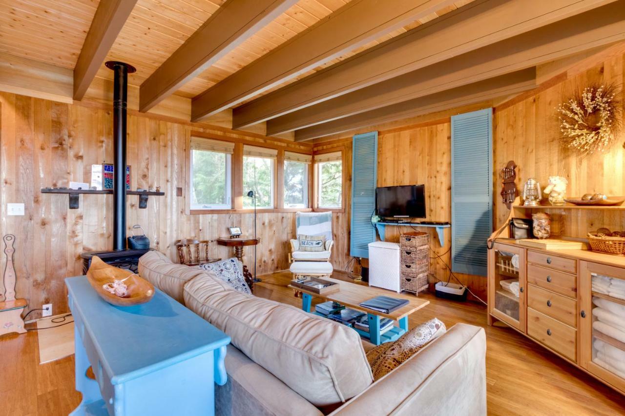 Tree House Apartment *