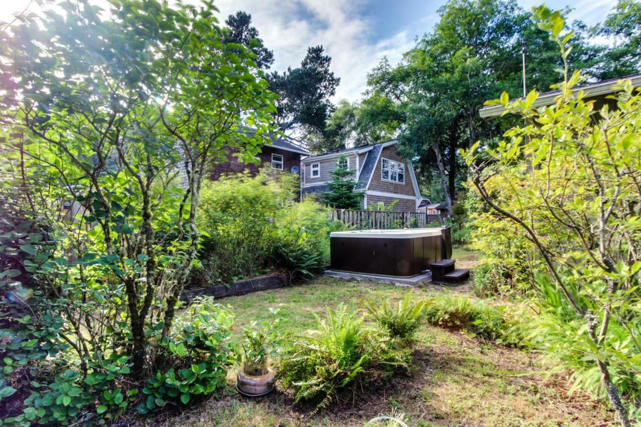 Rhododendron Grove Holiday home *