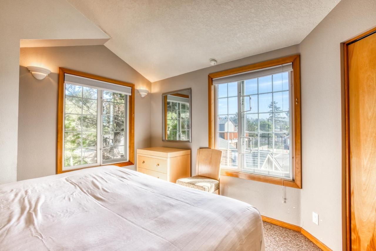Apartment Beaches Fourplex Cannon Beach