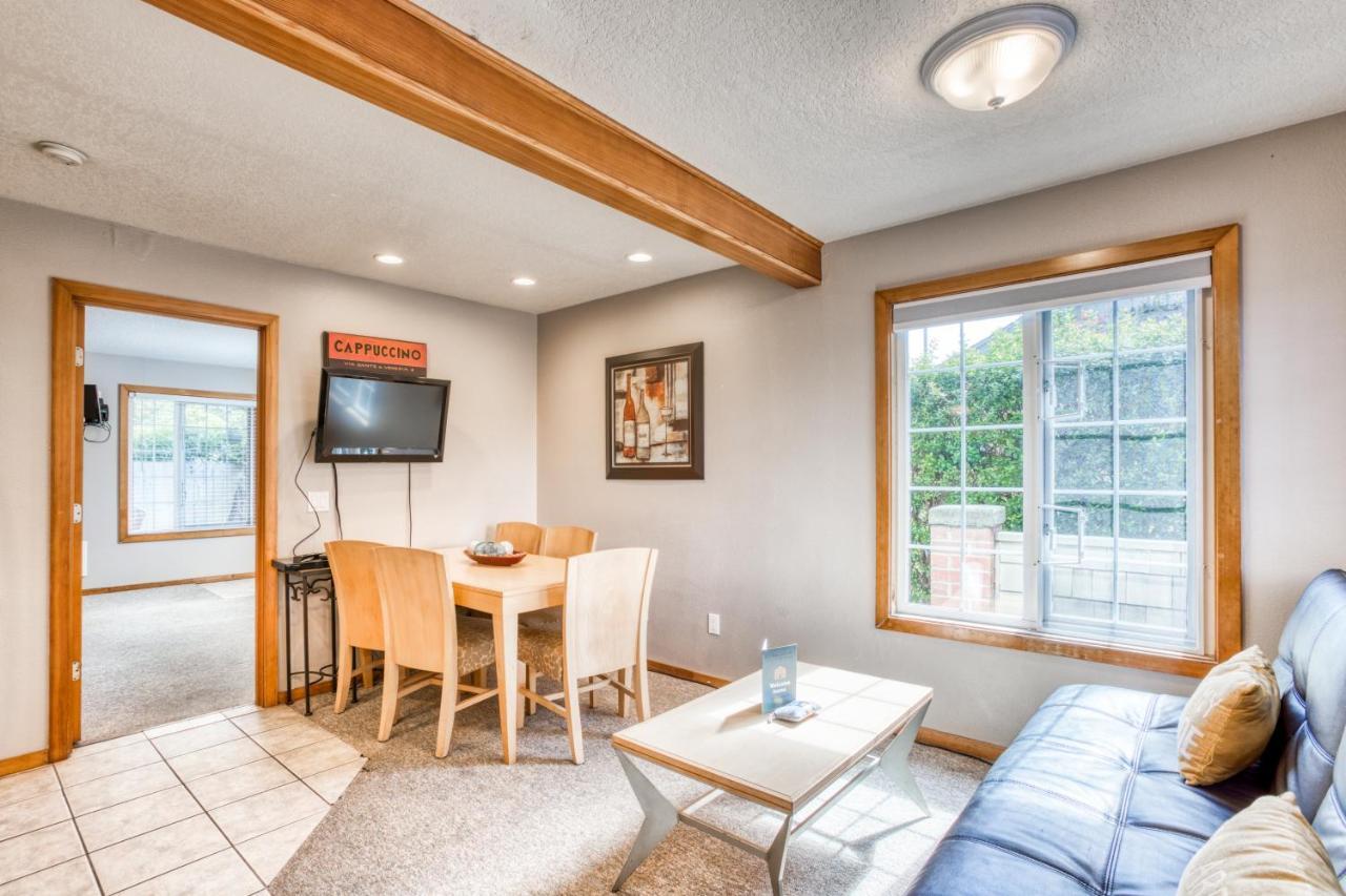 Apartment Beaches Fourplex Cannon Beach