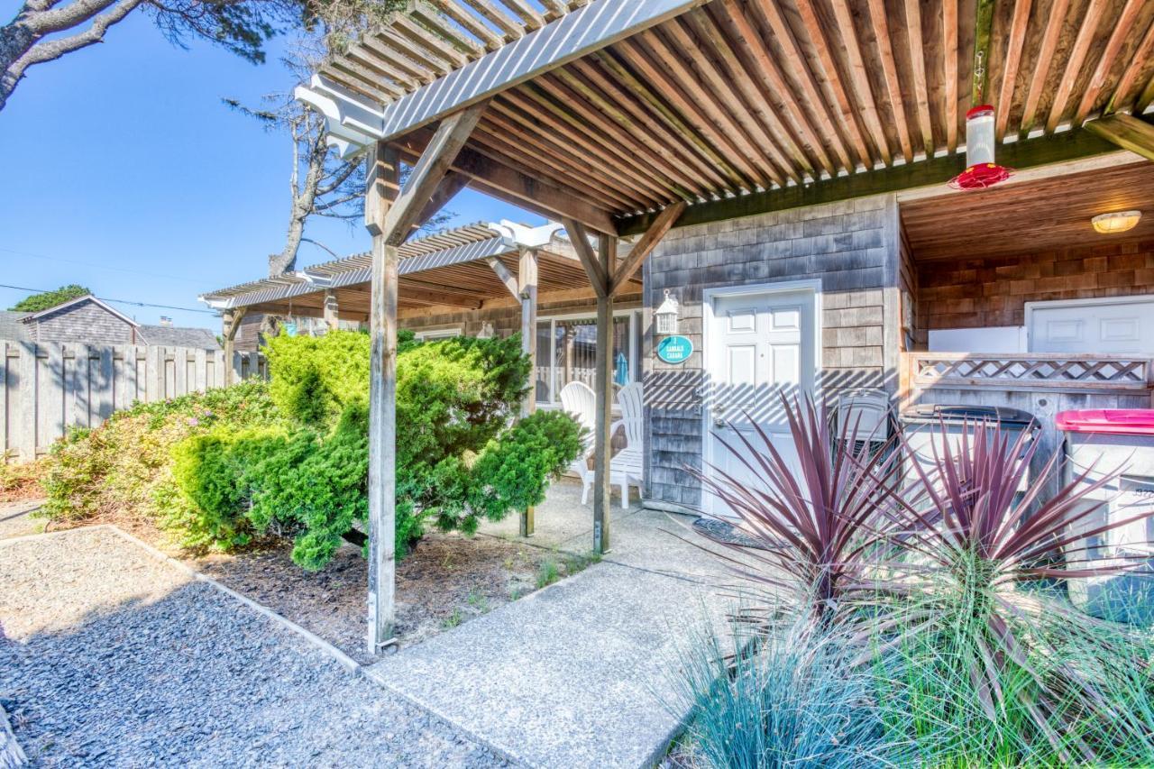 Sandals | Oceanside Holiday home