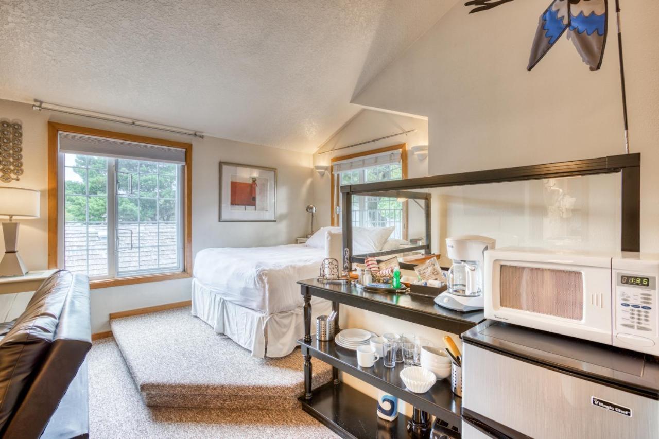 Beaches Fourplex Apartment