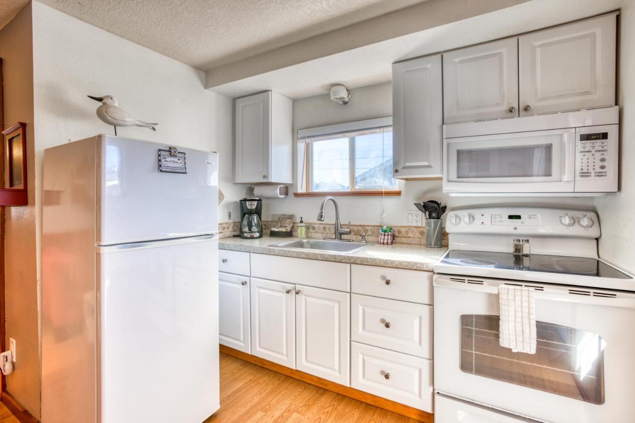 Beaches | Captains Cove 9 Holiday home *