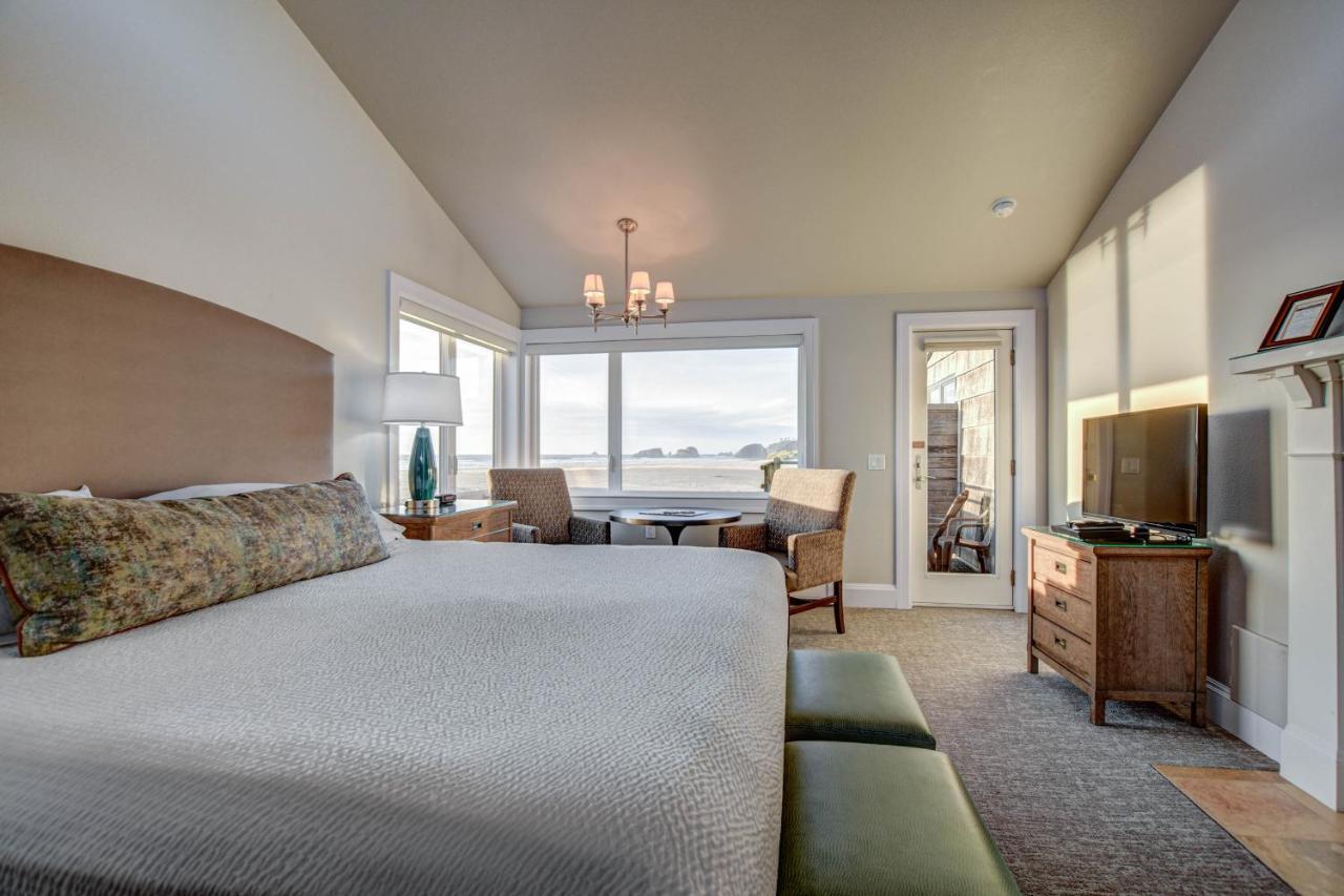 The Waves Hotel 3*