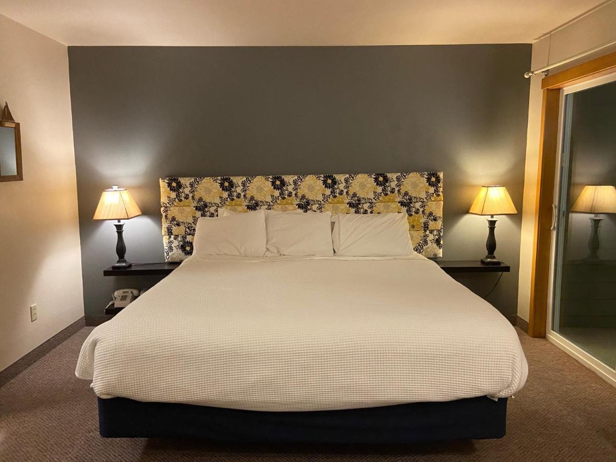 Sea Breeze Court Inn