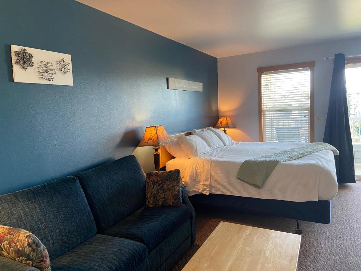 Inn Sea Breeze Court 3*